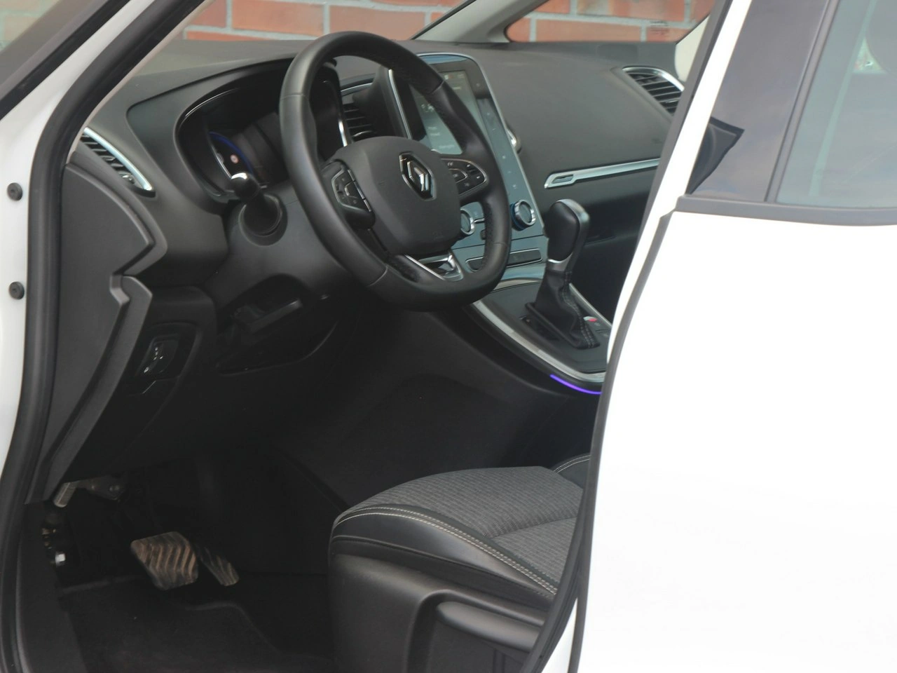 Renault Grand Scenic - Zdjęcie 13