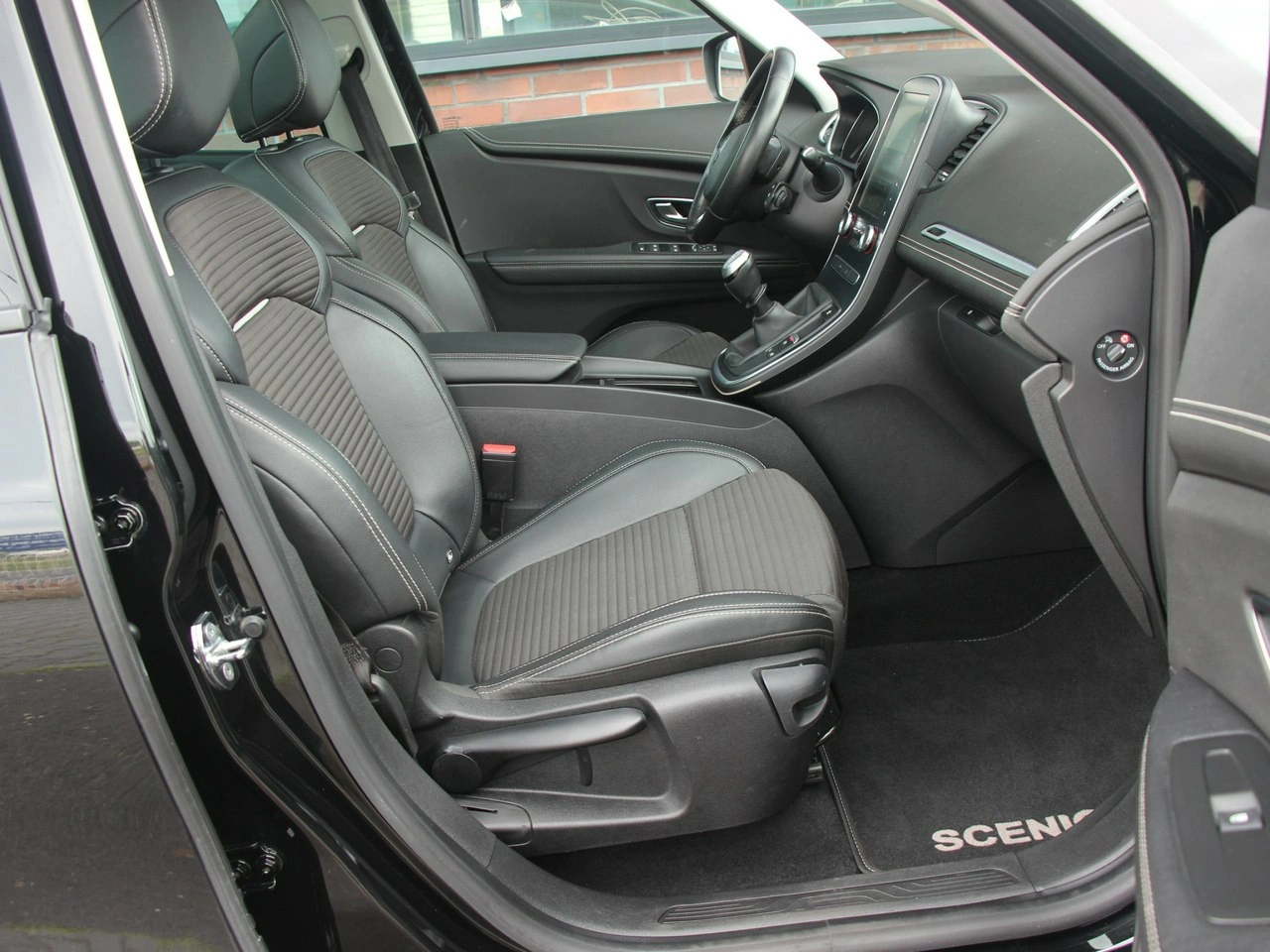 Renault Grand Scenic - Zdjęcie 37