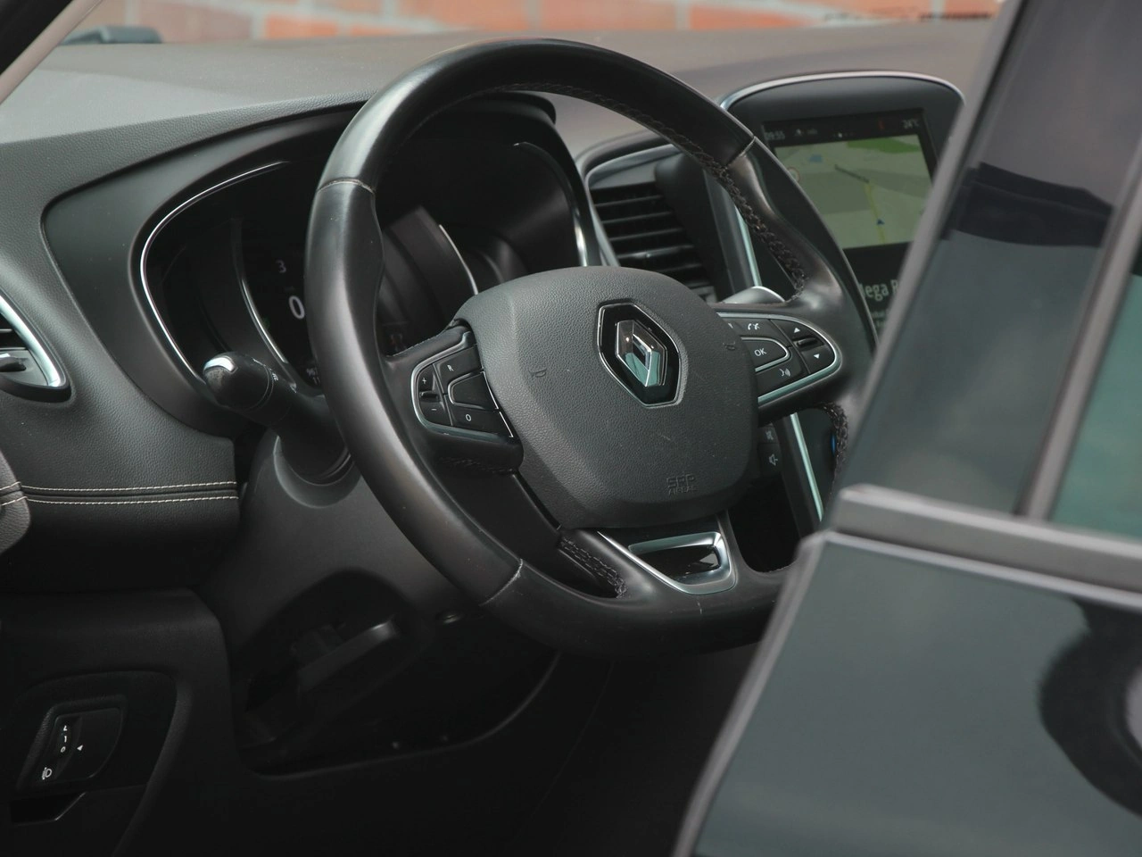 Renault Grand Scenic - Zdjęcie 13