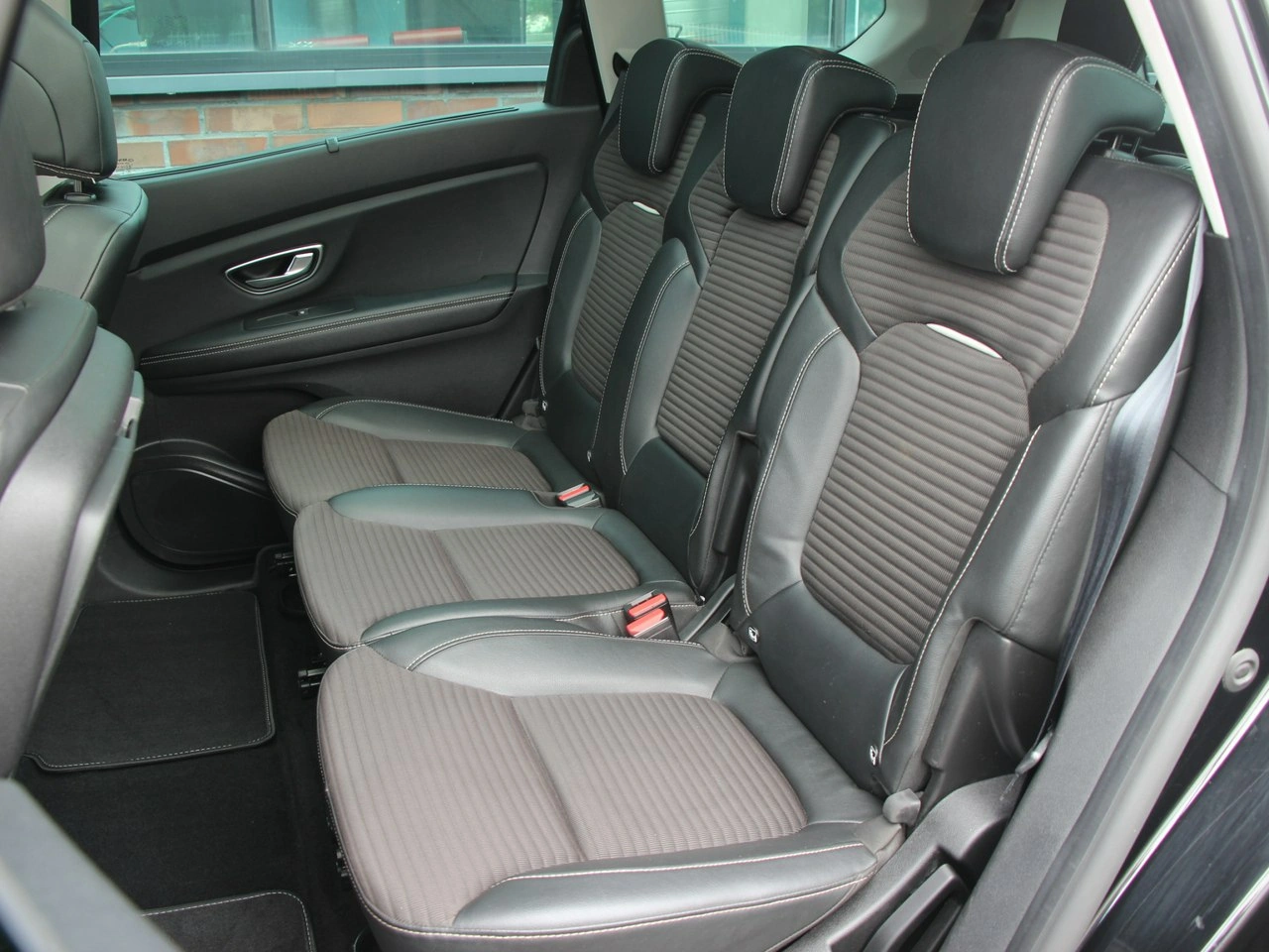 Renault Grand Scenic - Zdjęcie 10