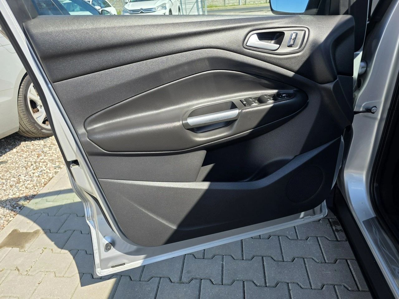 Ford Kuga - Zdjęcie 12
