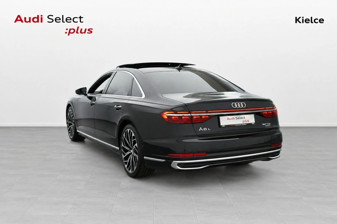 Audi A8 - Zdjęcie 1