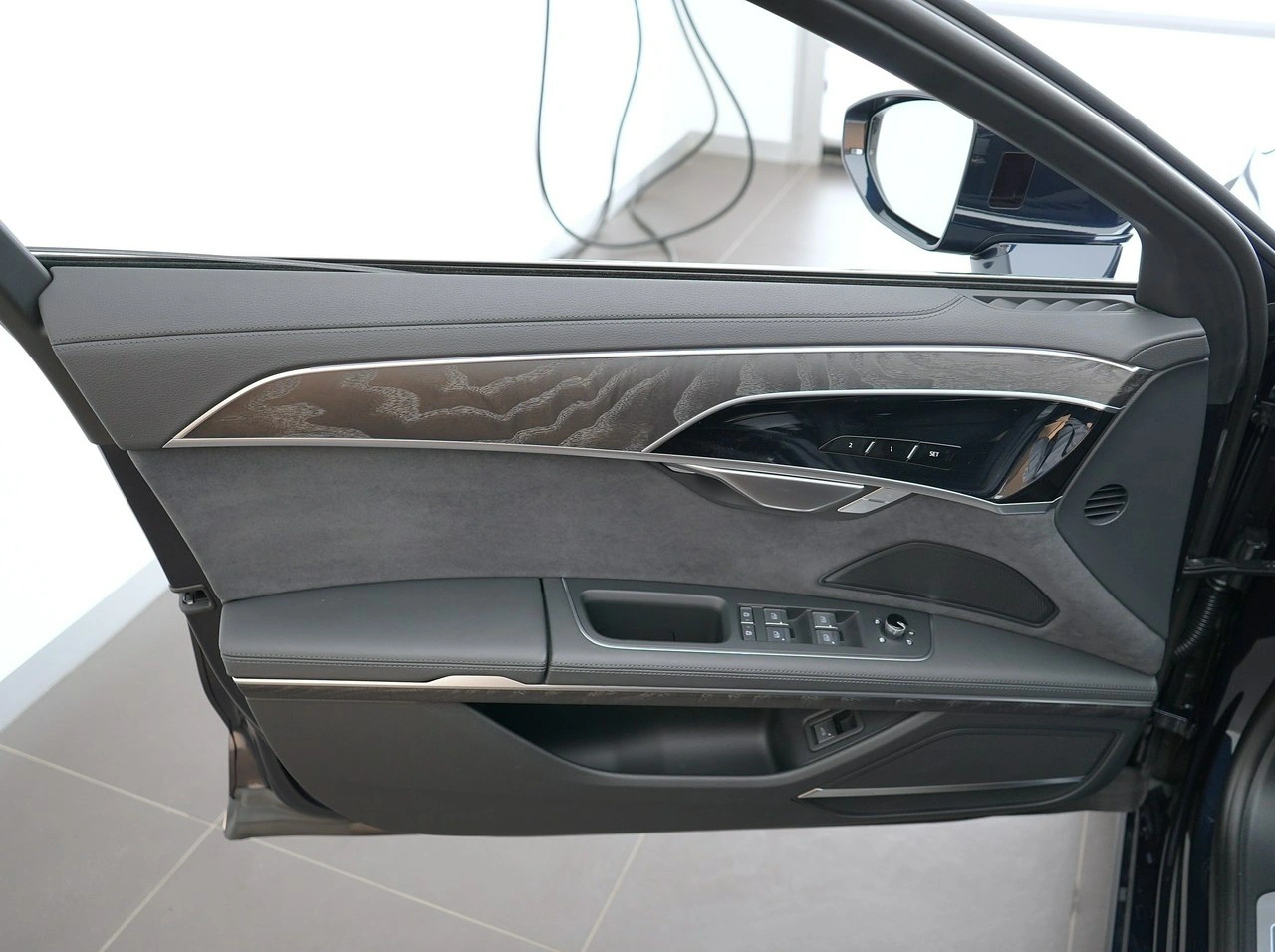 Audi A8 - Zdjęcie 11