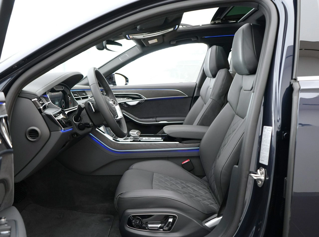 Audi A8 - Zdjęcie 14
