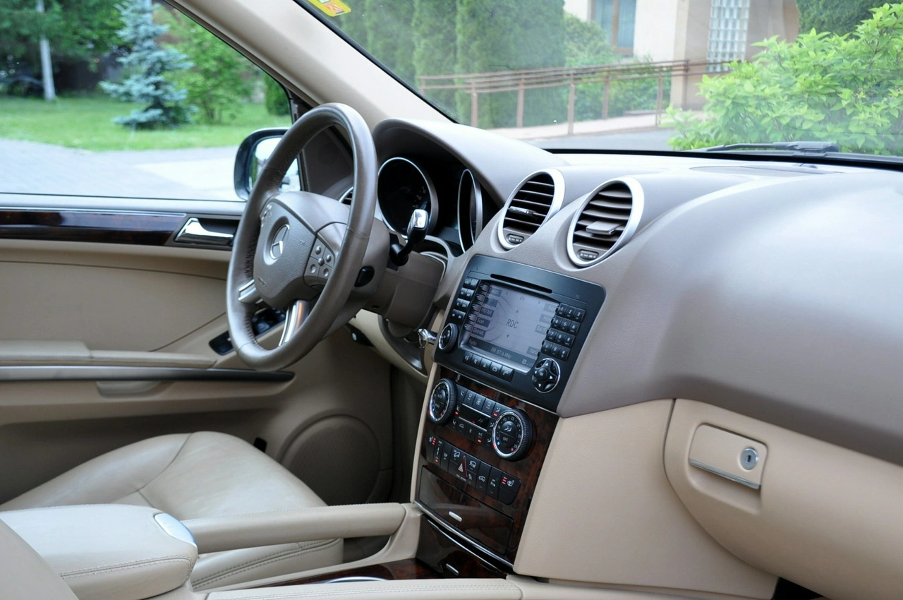 Mercedes ML 320 - Zdjęcie 17