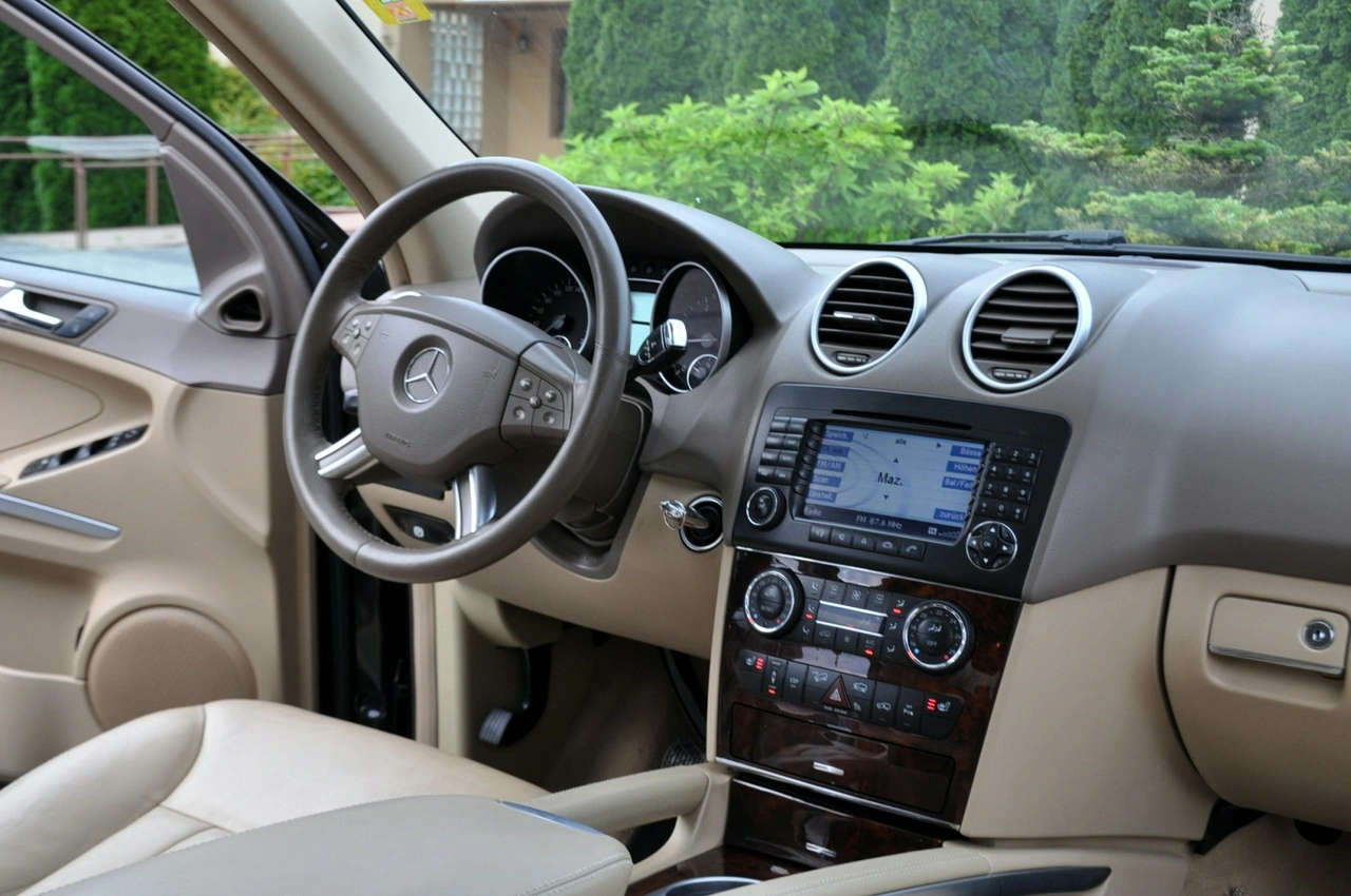 Mercedes ML 320 - Zdjęcie 27