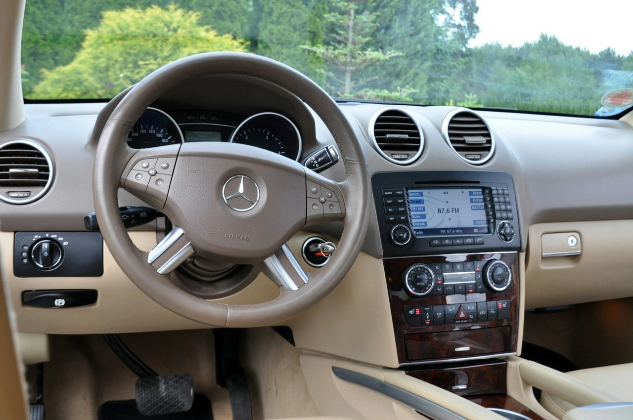 Mercedes ML 320 - Zdjęcie 31