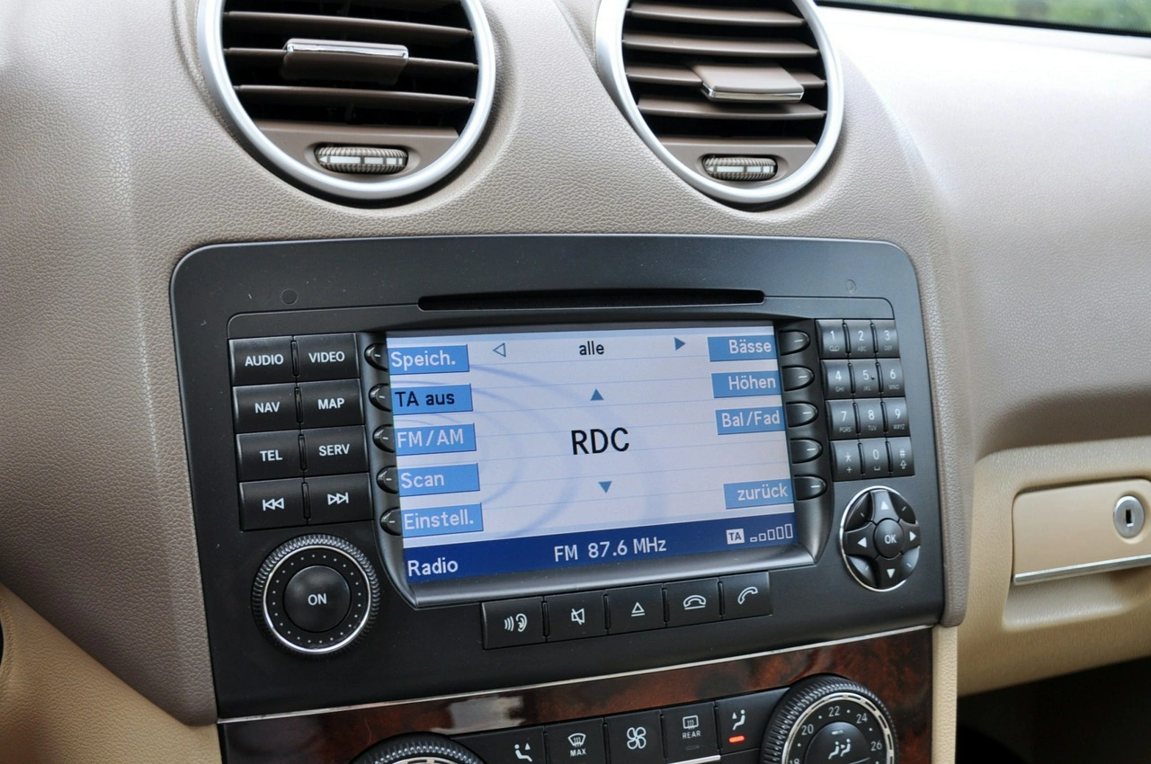 Mercedes ML 320 - Zdjęcie 33