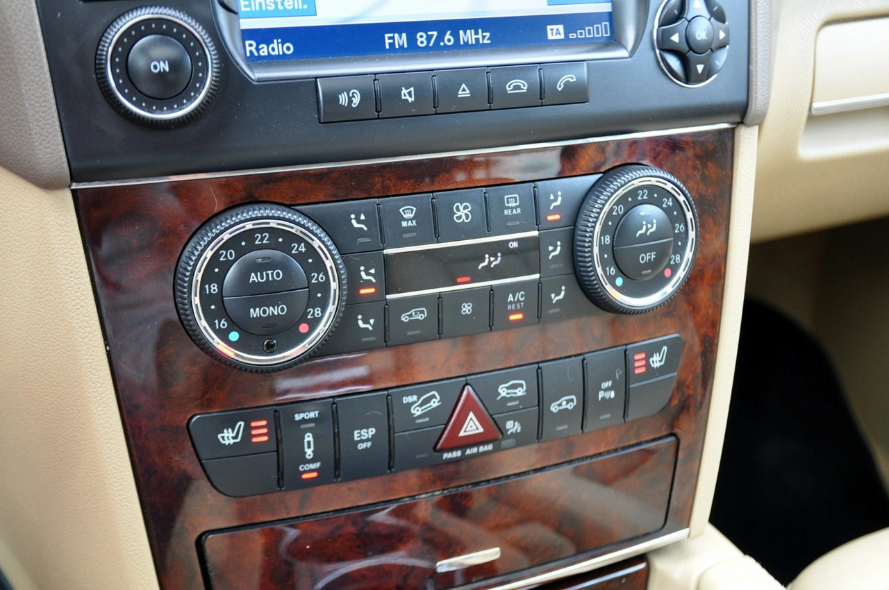 Mercedes ML 320 - Zdjęcie 35