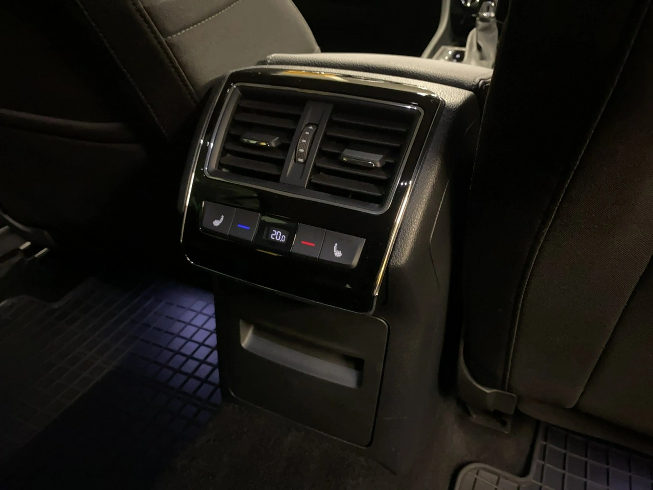 Skoda Superb - Zdjęcie 15