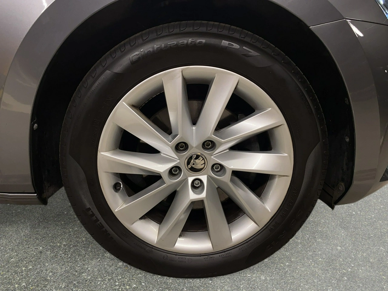 Skoda Superb - Zdjęcie 9