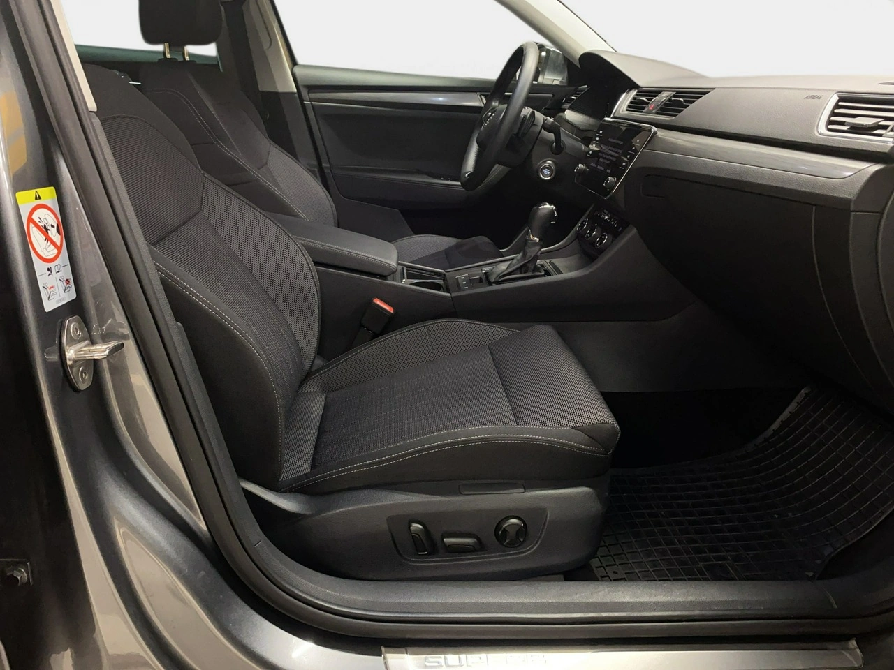 Skoda Superb - Zdjęcie 11