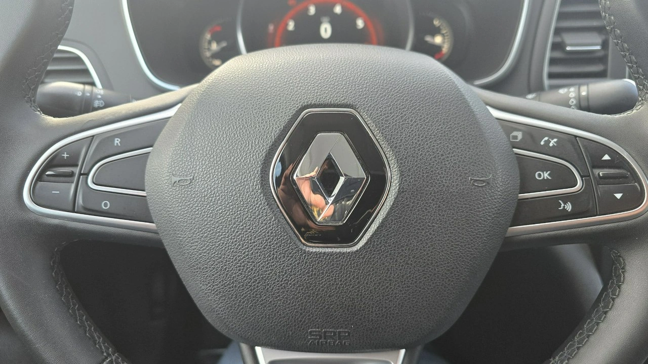 Renault Megane - Zdjęcie 17