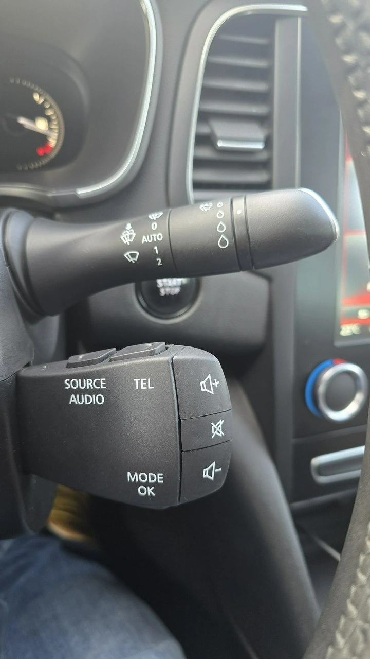 Renault Megane - Zdjęcie 18