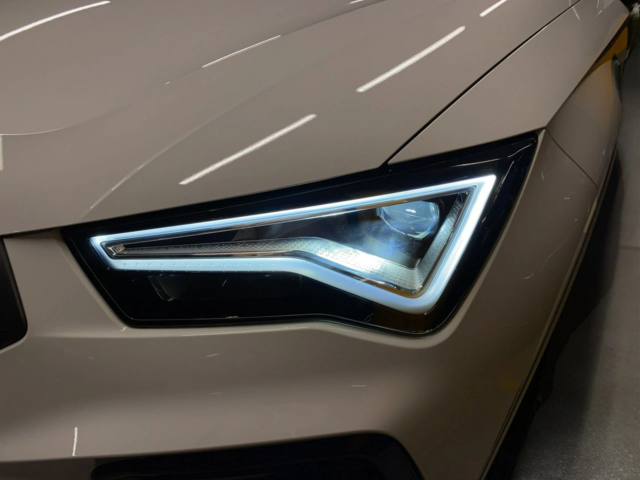 Cupra Ateca - Zdjęcie 8