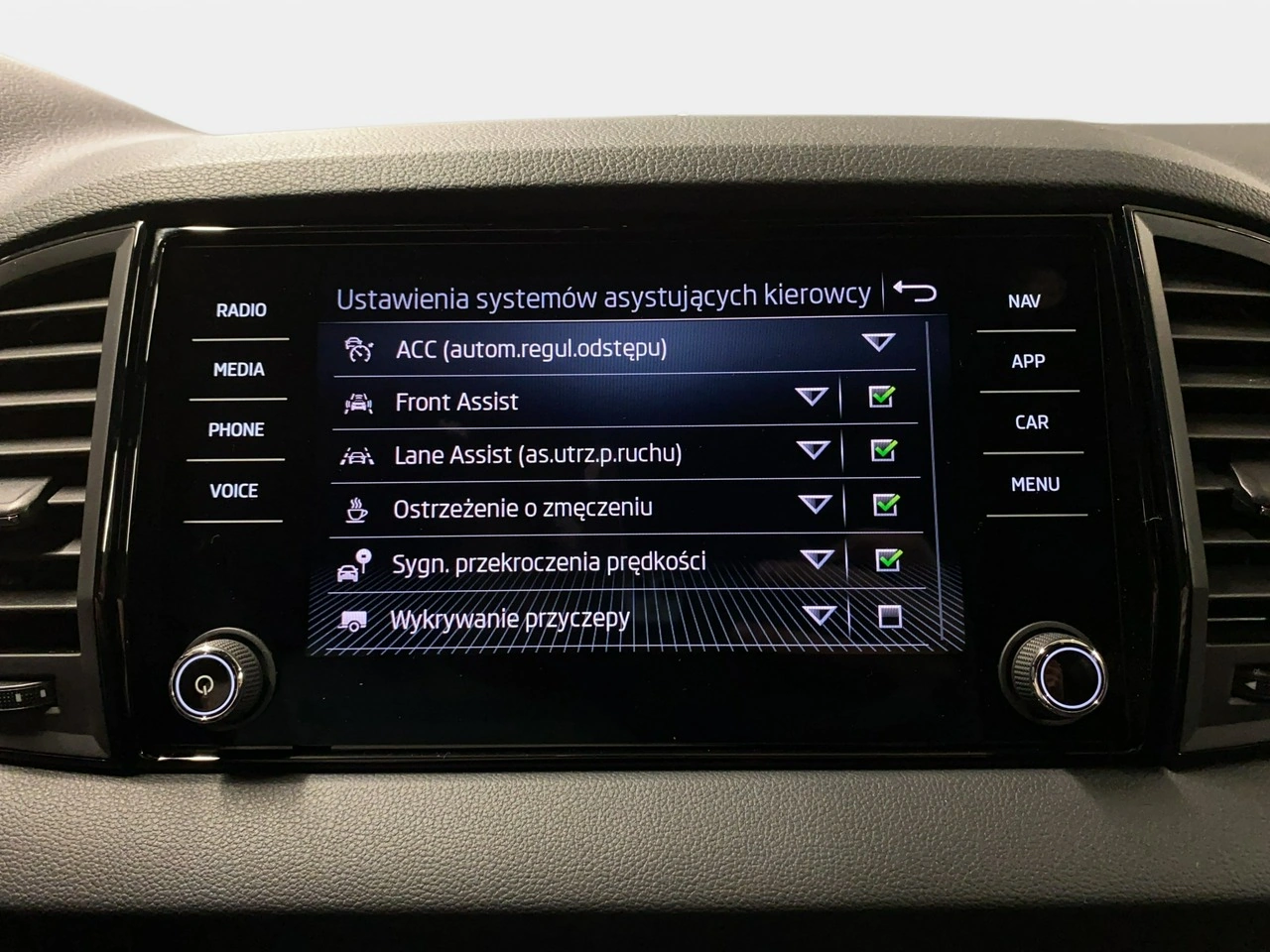 Skoda Karoq - Zdjęcie 25
