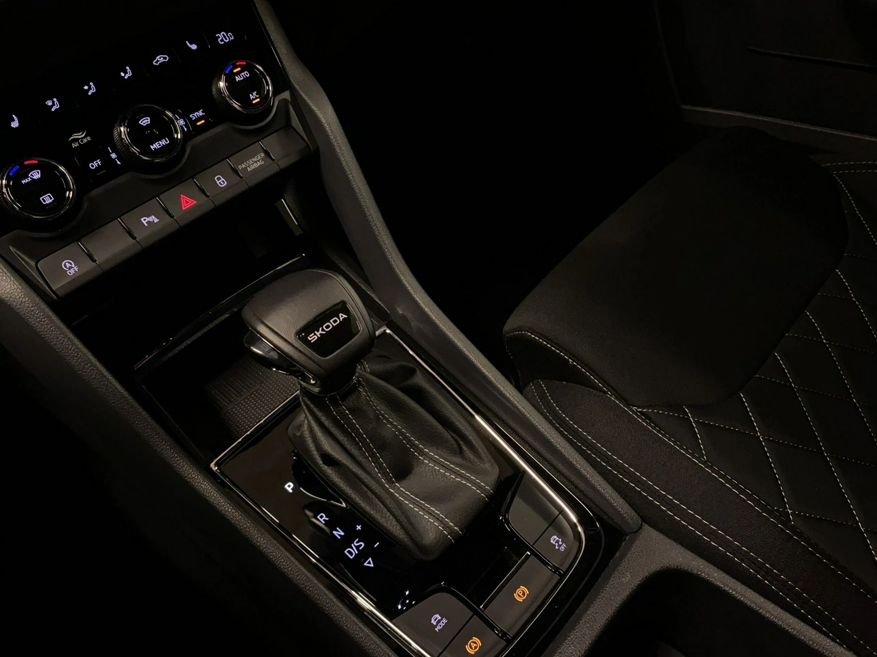 Skoda Karoq - Zdjęcie 31