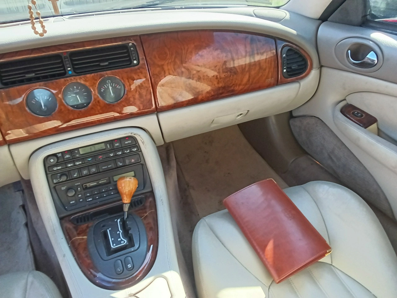 Jaguar XK8 - Zdjęcie 10