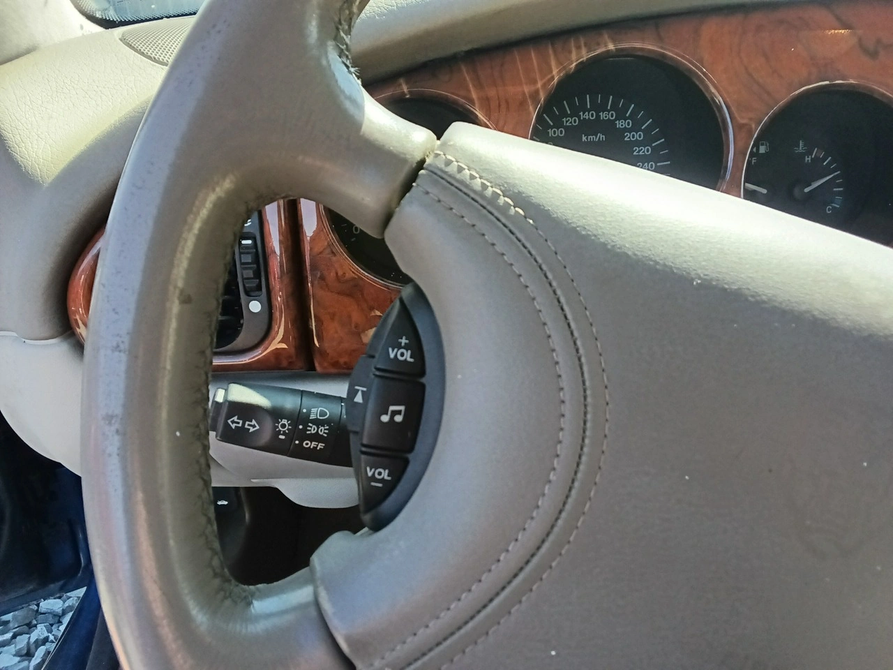 Jaguar XK8 - Zdjęcie 18