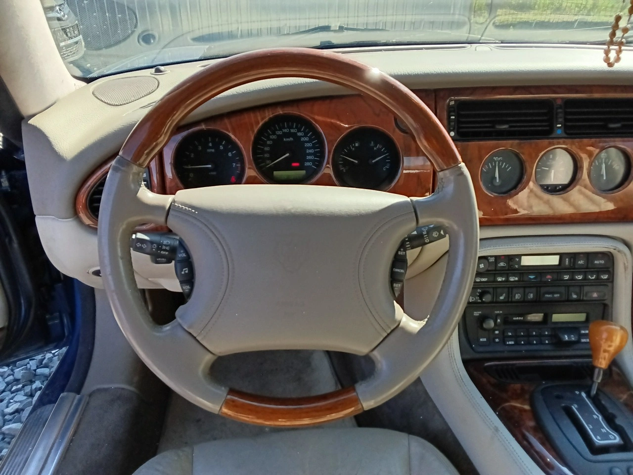 Jaguar XK8 - Zdjęcie 22