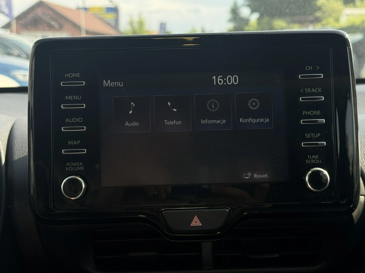 Toyota Yaris - Zdjęcie 11