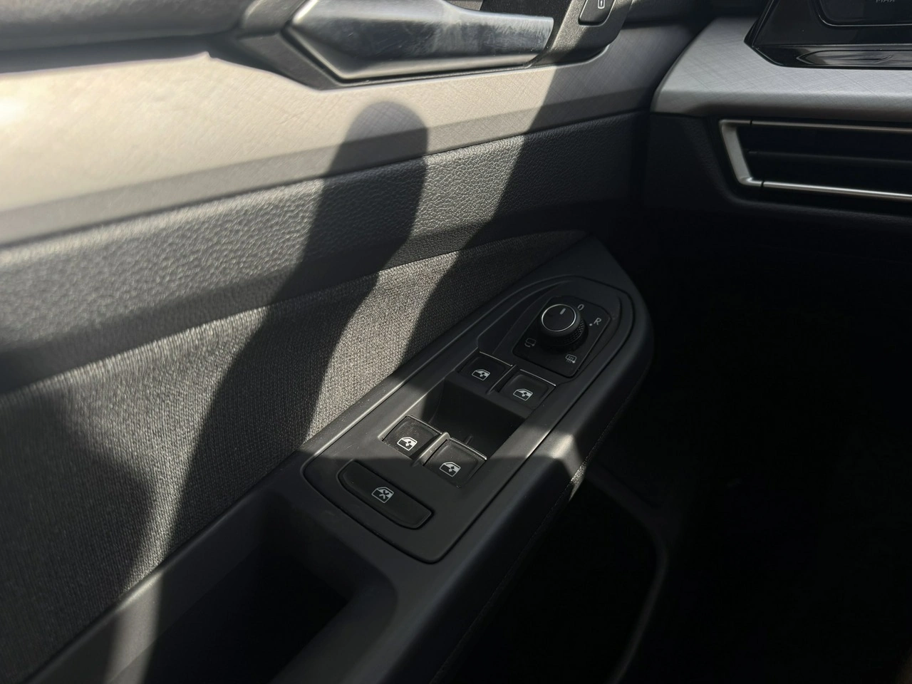 Volkswagen Golf - Zdjęcie 13