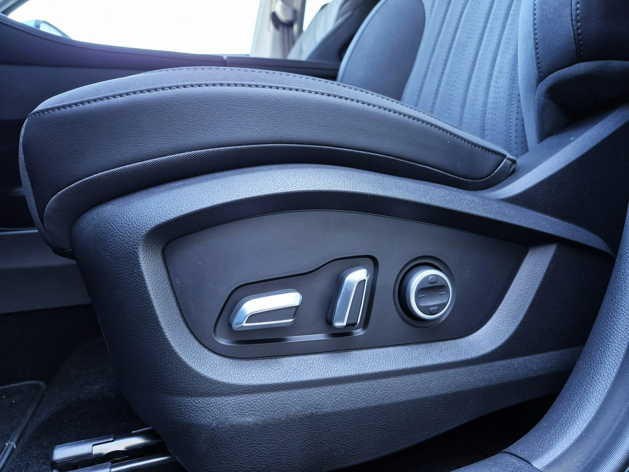 Chery Tiggo 8 - Zdjęcie 21