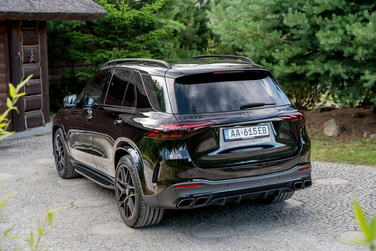 Mercedes GLE 63 AMG - Zdjęcie 18