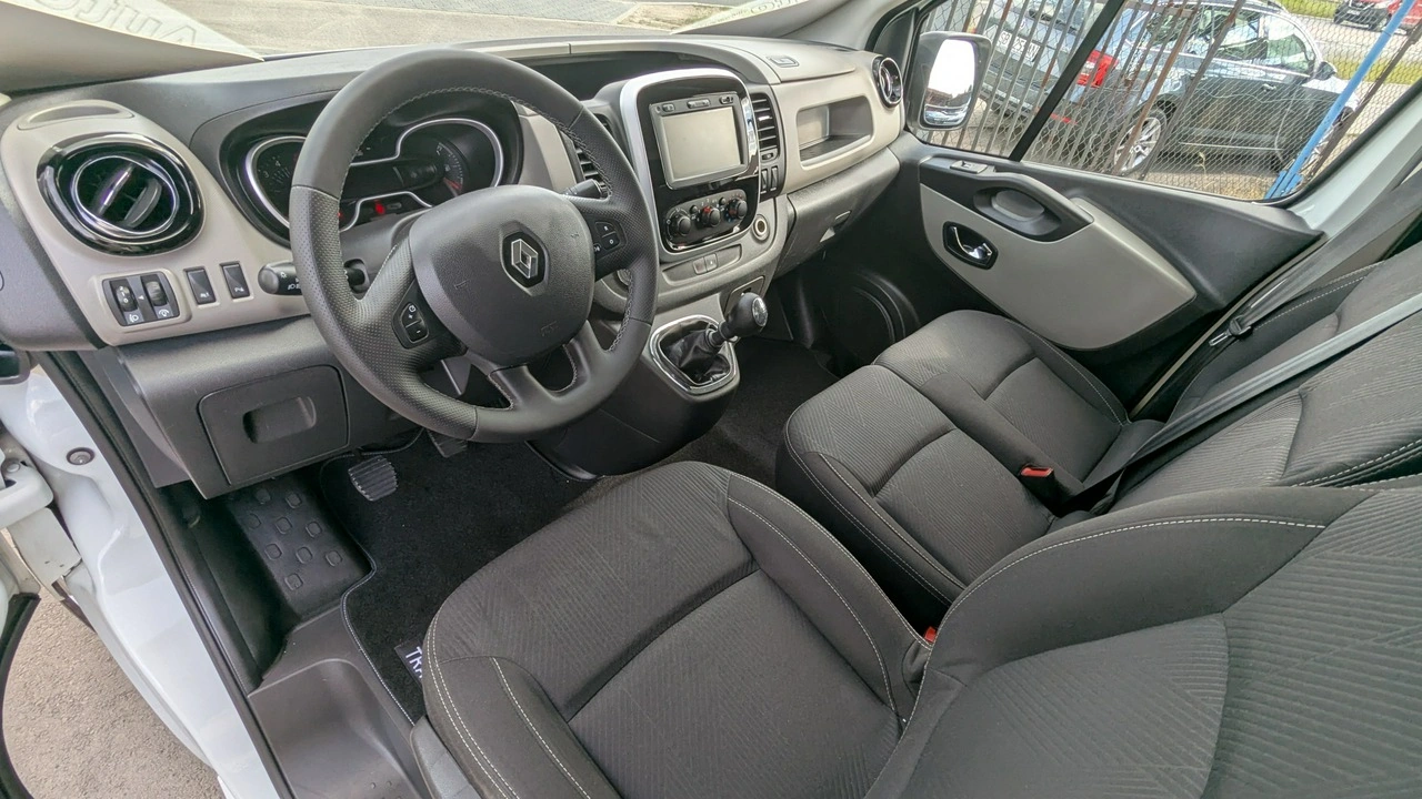 Renault Trafic - Zdjęcie 13