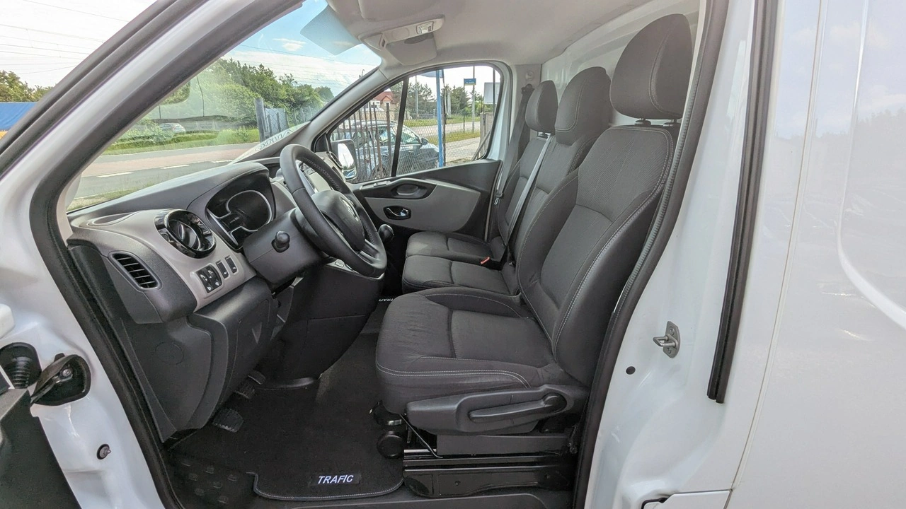 Renault Trafic - Zdjęcie 14