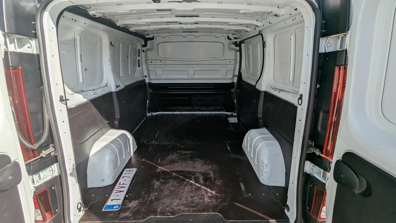 Renault Trafic - Zdjęcie 28