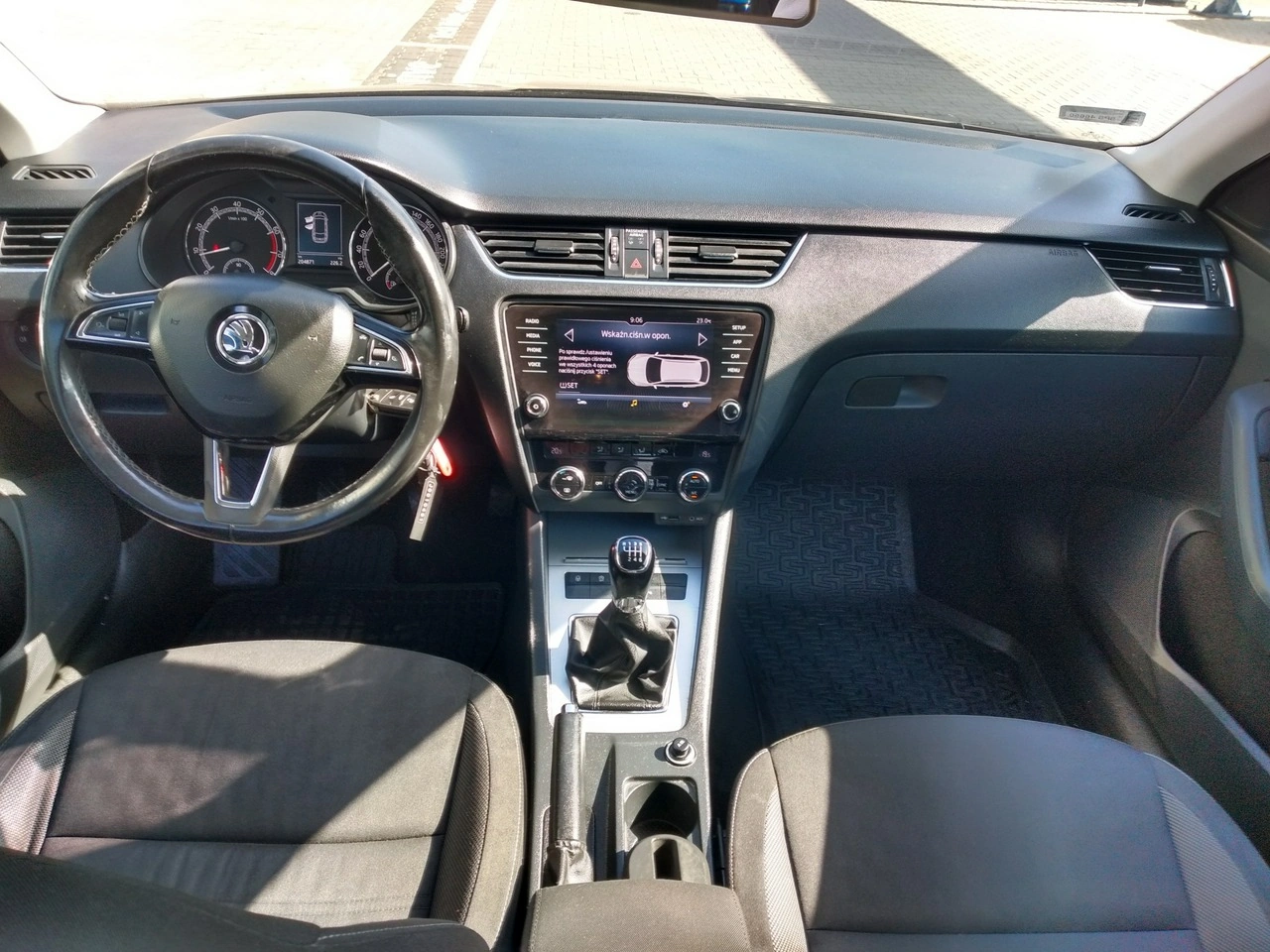 Skoda Octavia - Zdjęcie 9