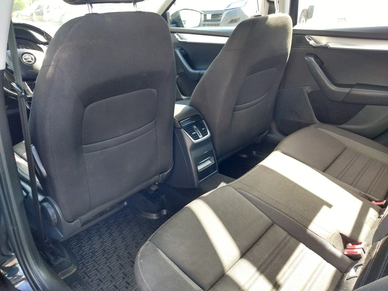 Skoda Octavia - Zdjęcie 18