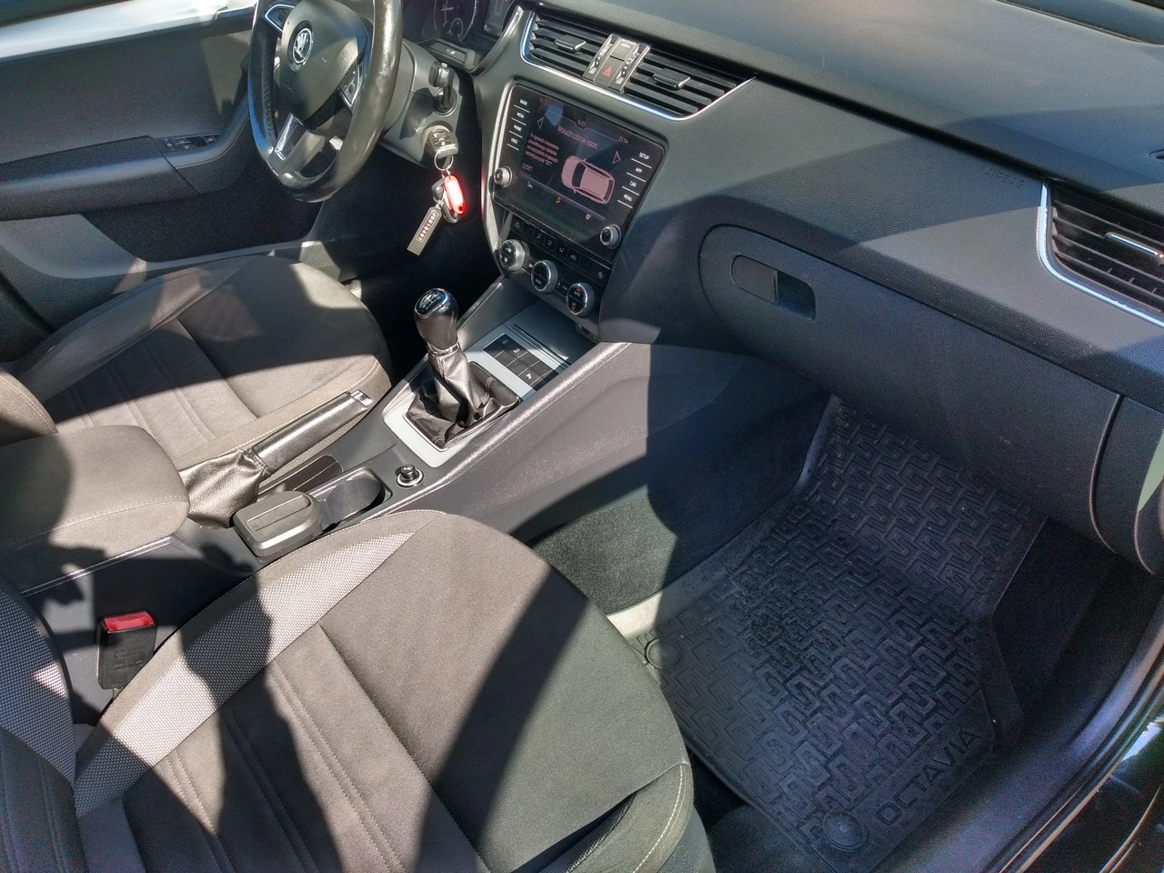 Skoda Octavia - Zdjęcie 21
