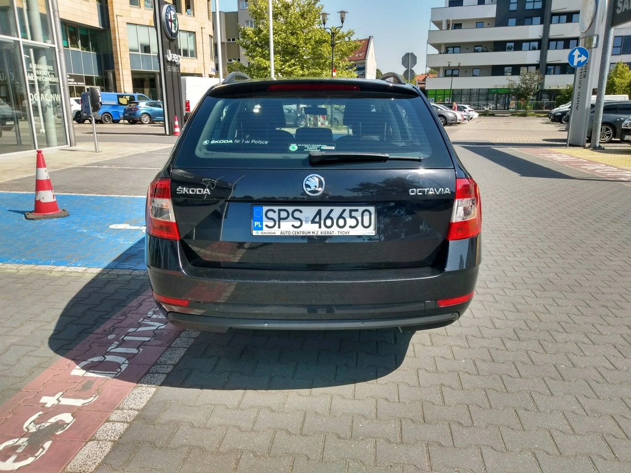 Skoda Octavia - Zdjęcie 5
