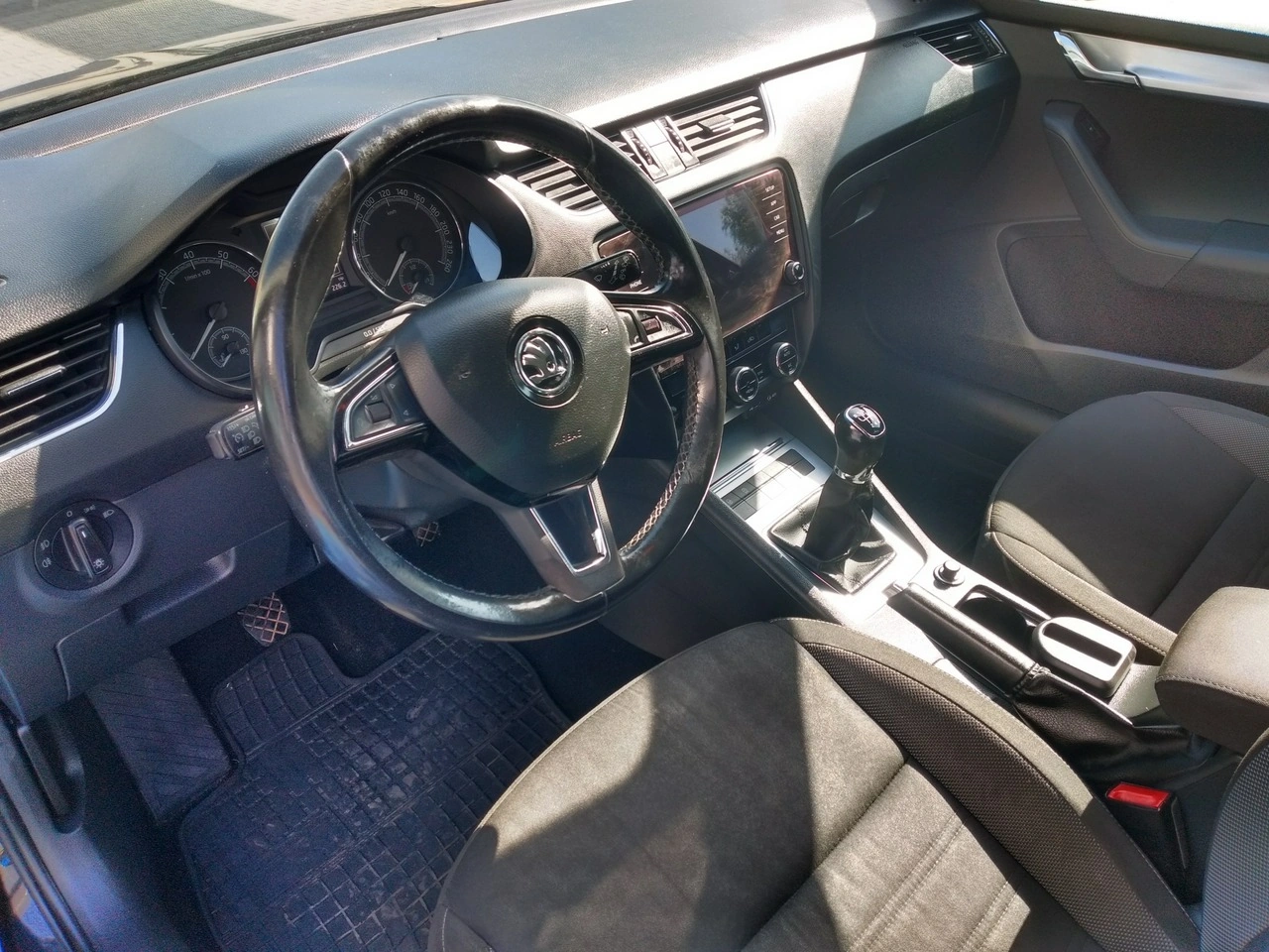 Skoda Octavia - Zdjęcie 7
