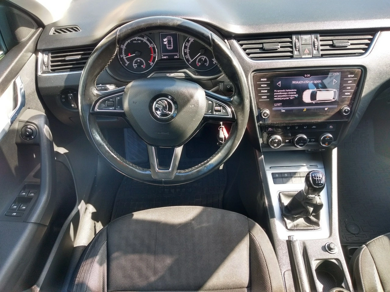 Skoda Octavia - Zdjęcie 8