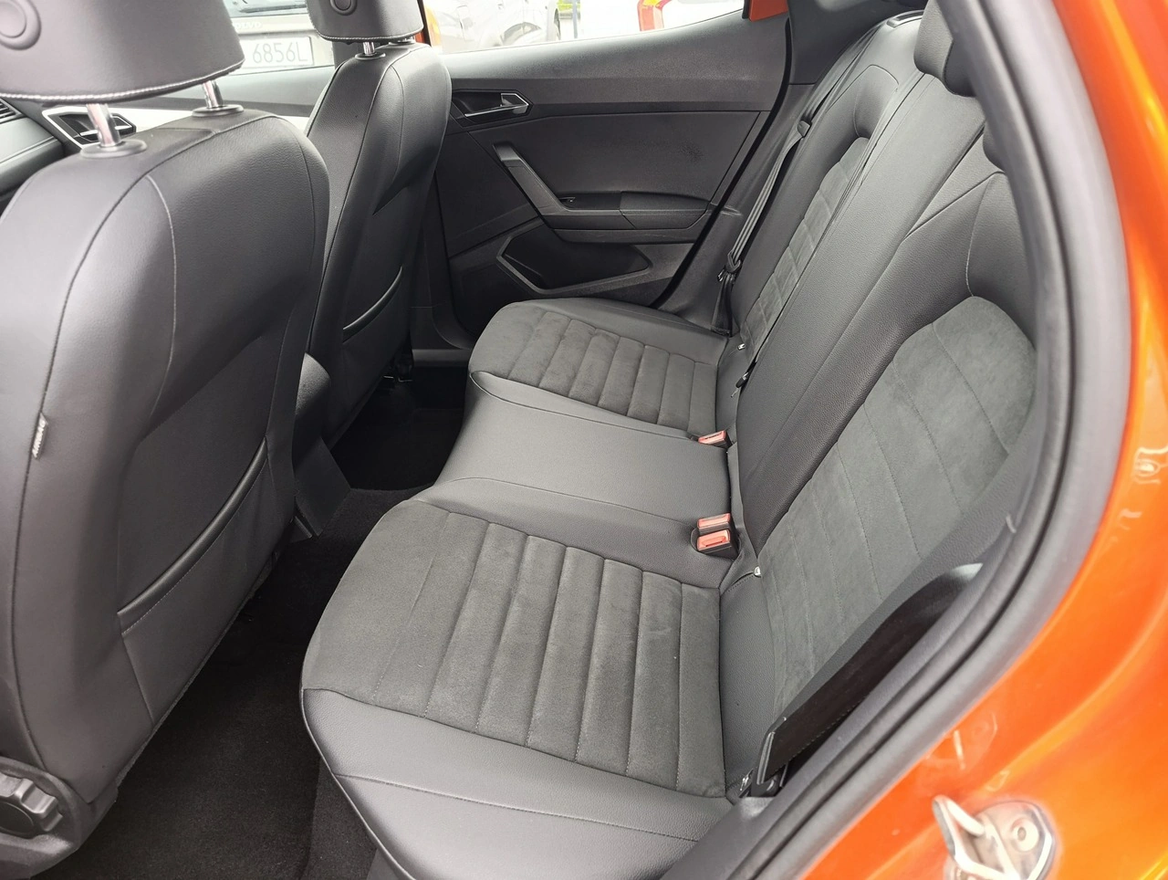Seat Arona - Zdjęcie 12