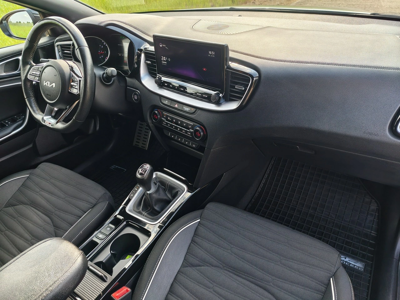Kia Pro Cee'd - Zdjęcie 12