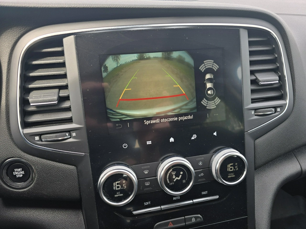 Renault Megane - Zdjęcie 18
