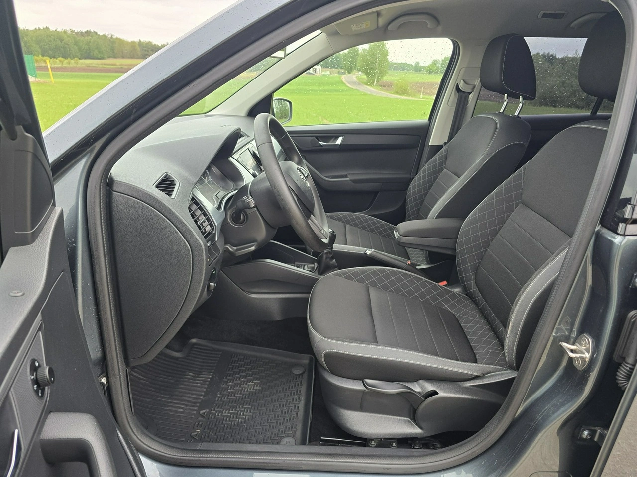 Skoda Fabia - Zdjęcie 10