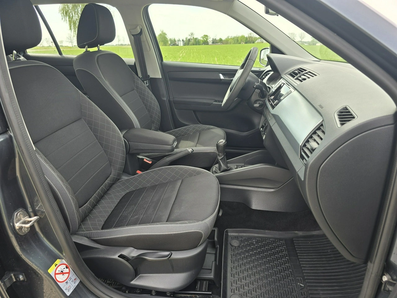 Skoda Fabia - Zdjęcie 9