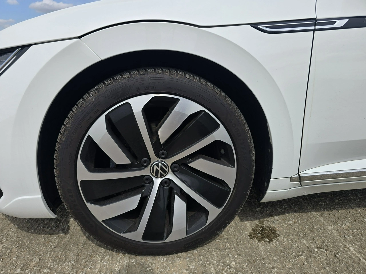 Volkswagen Arteon - Zdjęcie 28