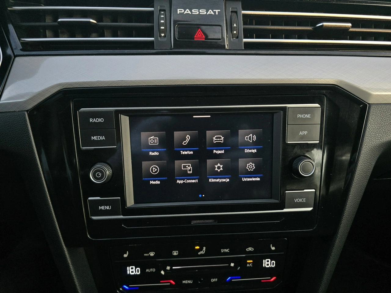 Volkswagen Passat - Zdjęcie 20