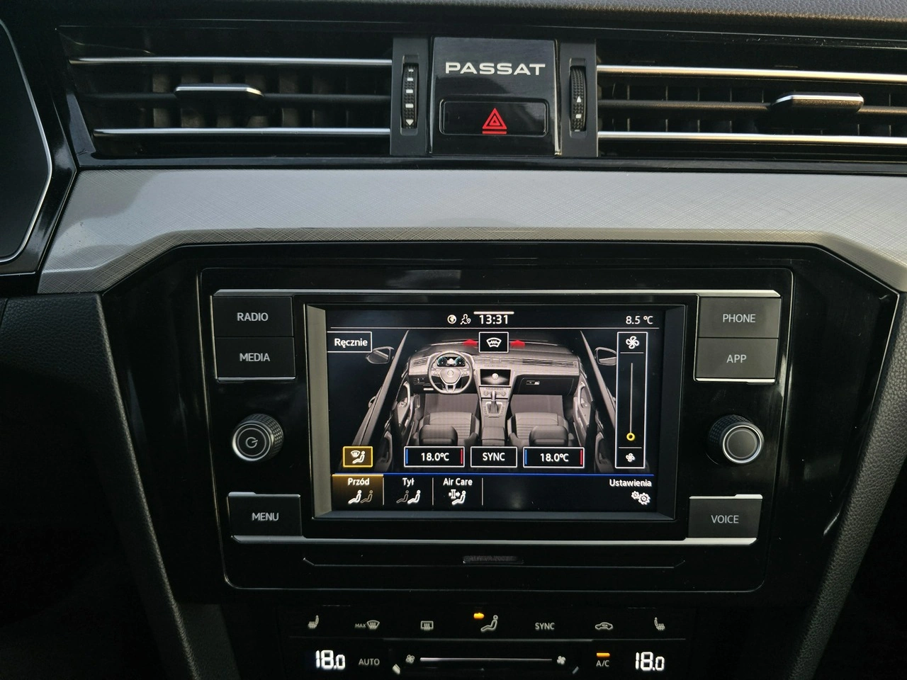Volkswagen Passat - Zdjęcie 21