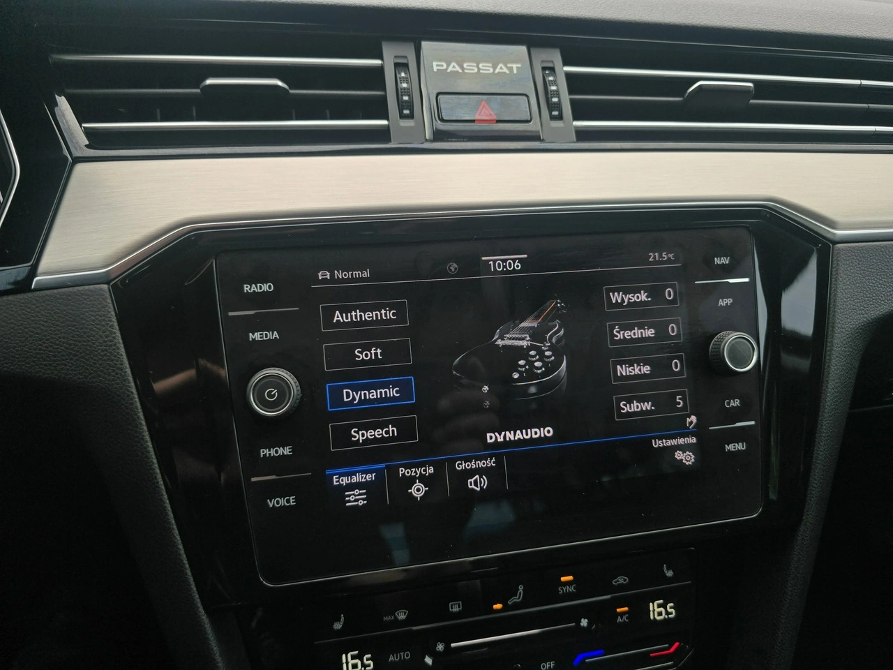 Volkswagen Passat - Zdjęcie 25