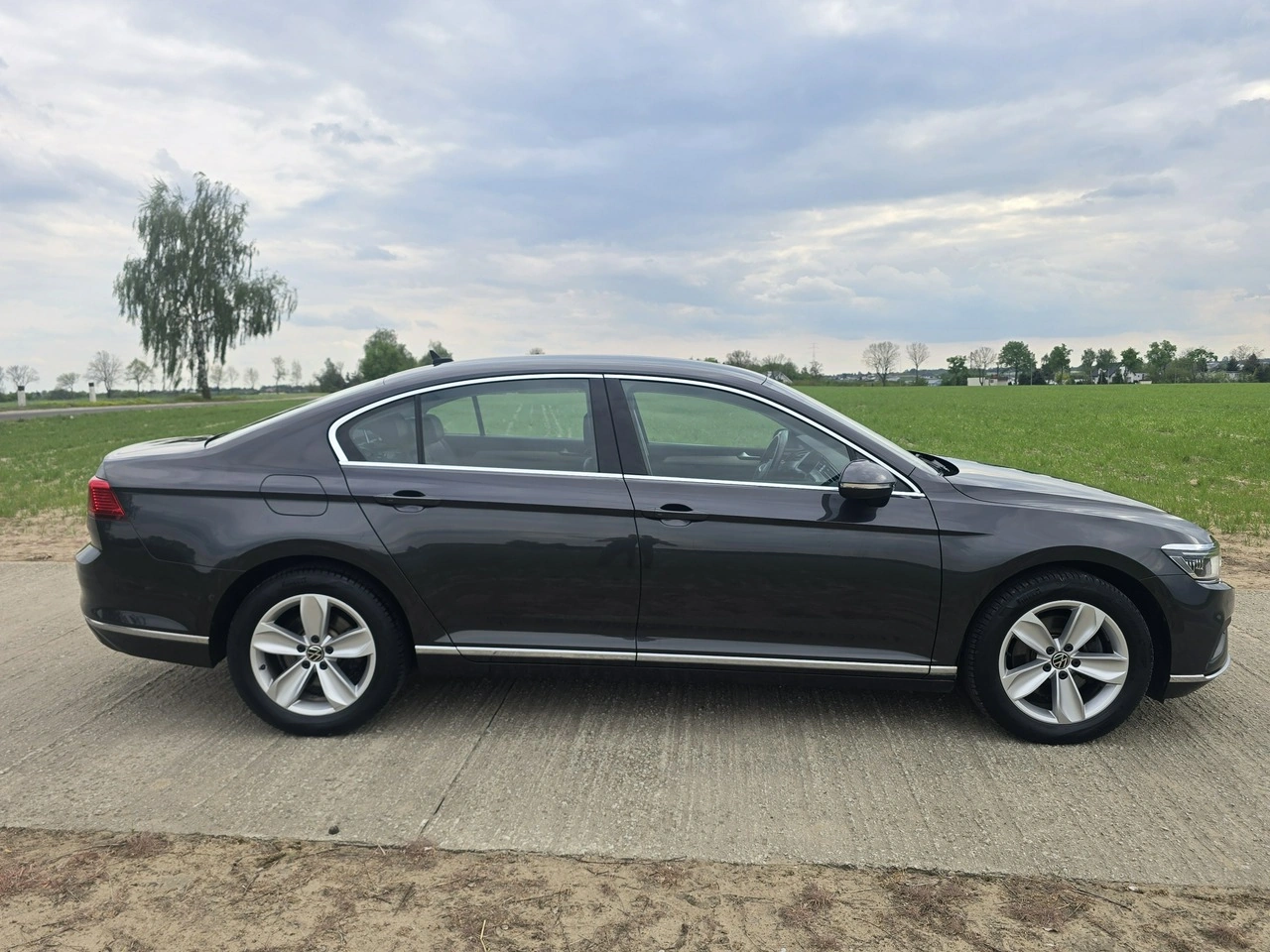 Volkswagen Passat - Zdjęcie 4
