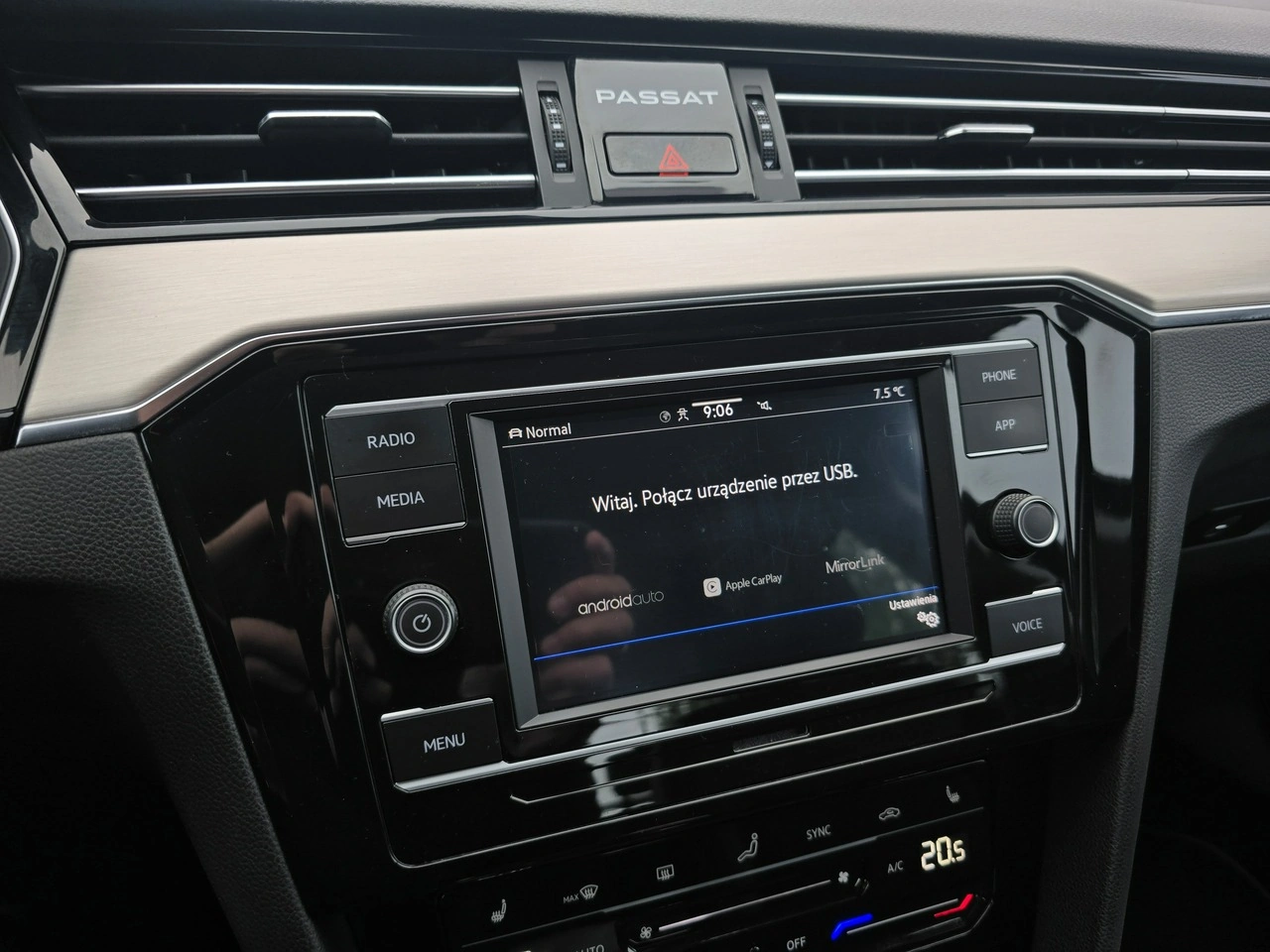 Volkswagen Passat - Zdjęcie 18