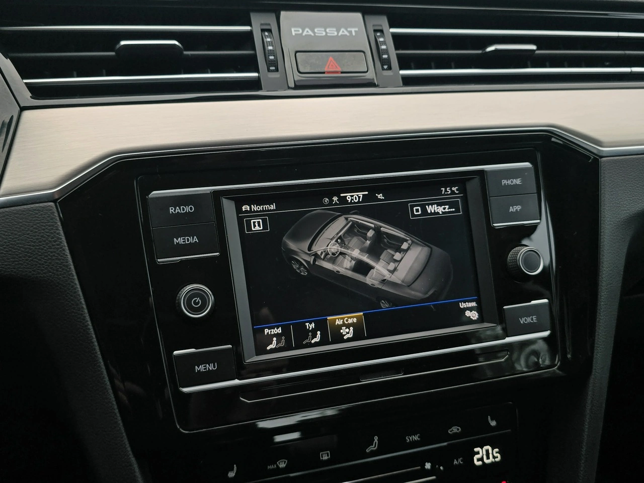 Volkswagen Passat - Zdjęcie 20