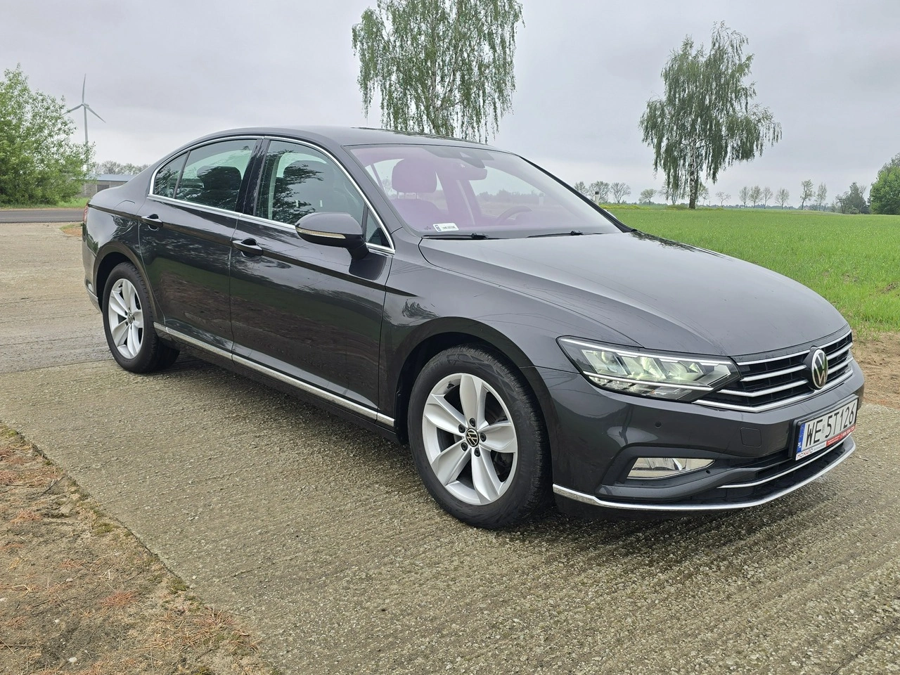 Volkswagen Passat - Główne zdjęcie